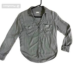Hollister Women Gray Long Sleeve Button-Down V neckline Shirt Small India
